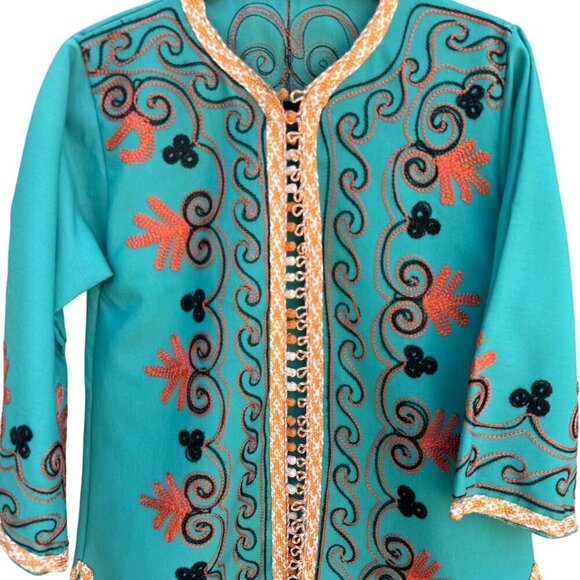 Handcrafted Vintage Womens Teal Embroidered 3/4 Sleeve Side Slit Full Button Top - Picture 2 of 12